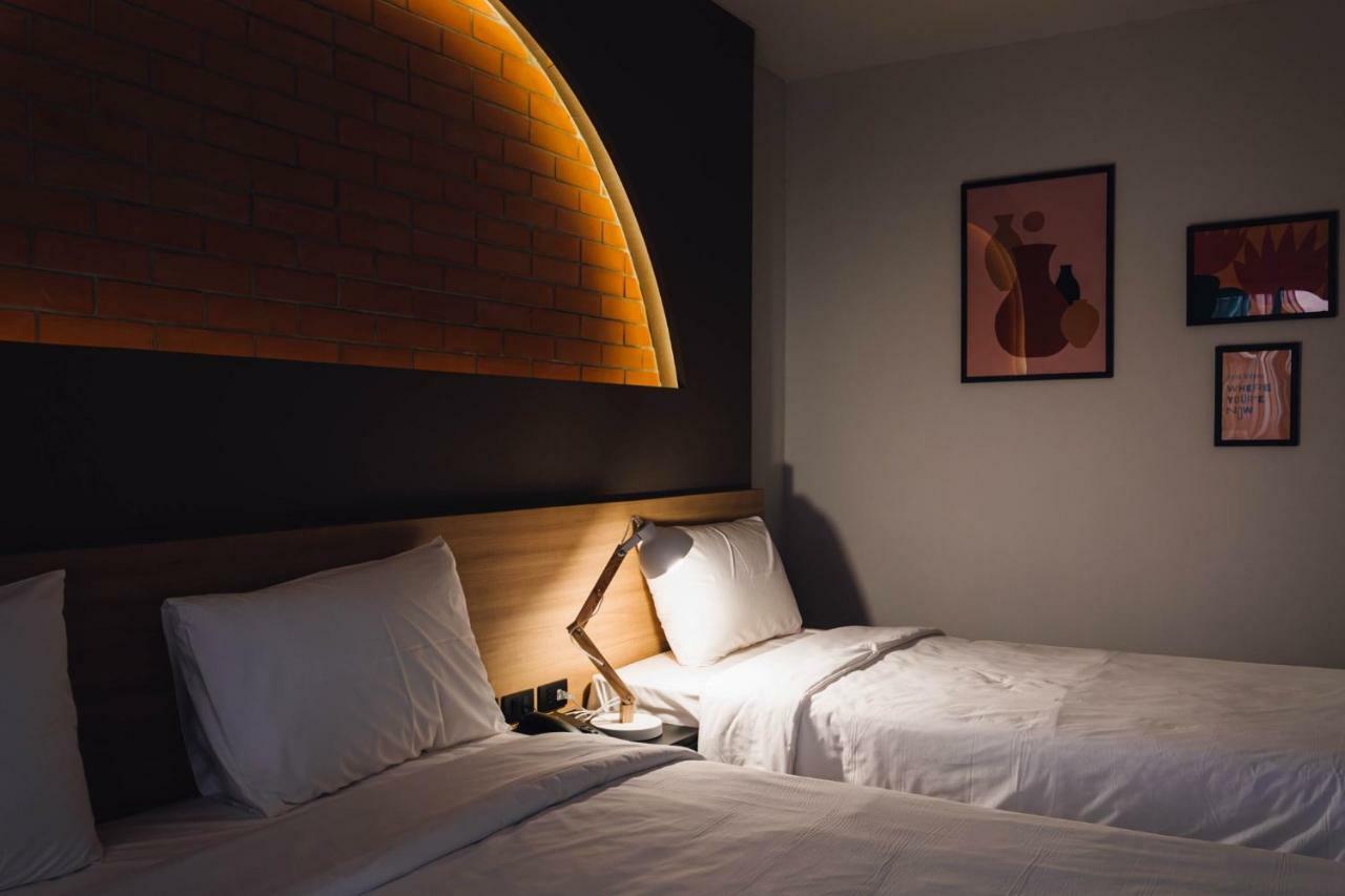 Clay Hotel Udonthani Exterior foto