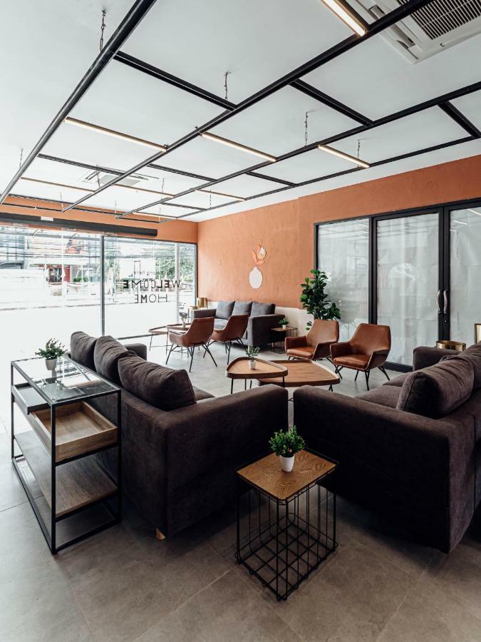 Clay Hotel Udonthani Exterior foto